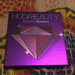 Huda Beauty amethyst obsessions